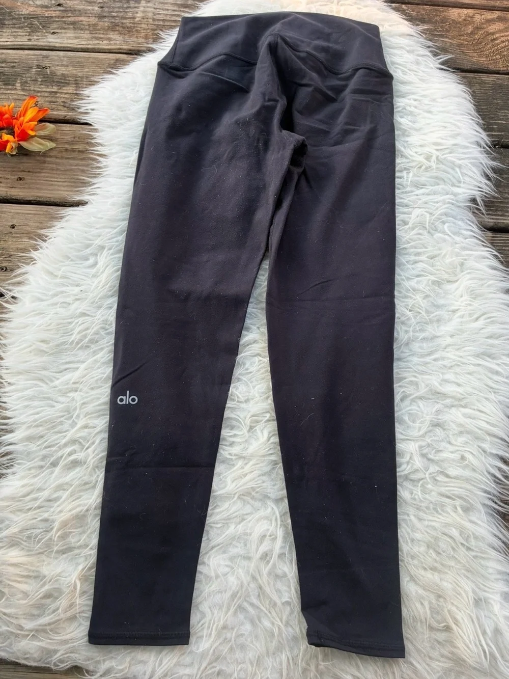 🌺ALO Yoga Black High-Waist Leggings🌺
